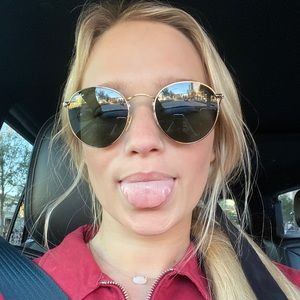 Meet your Posher, Jaycee